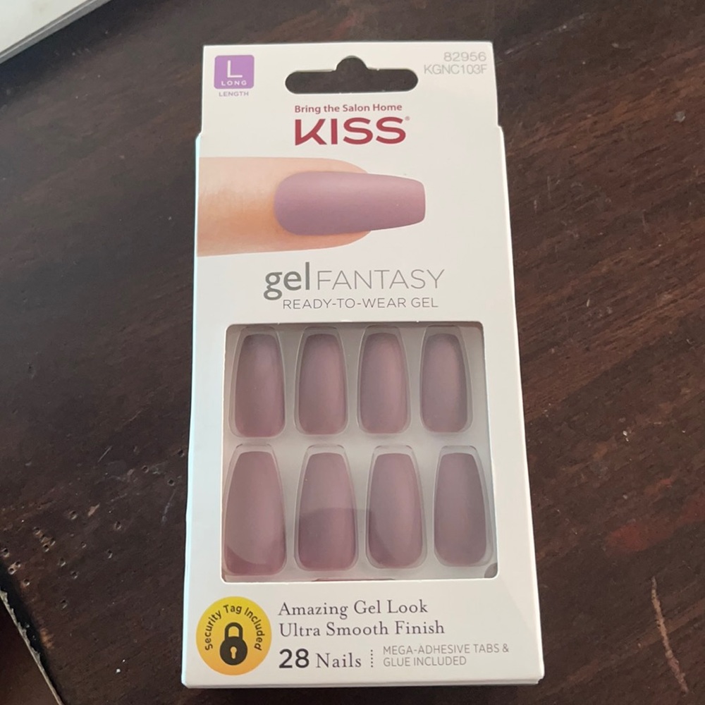 Kiss Long length nail kit